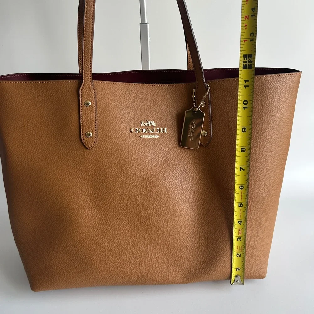 Coach Town Tote Light Saddle Pebbled Leather Shoulder Bag Good